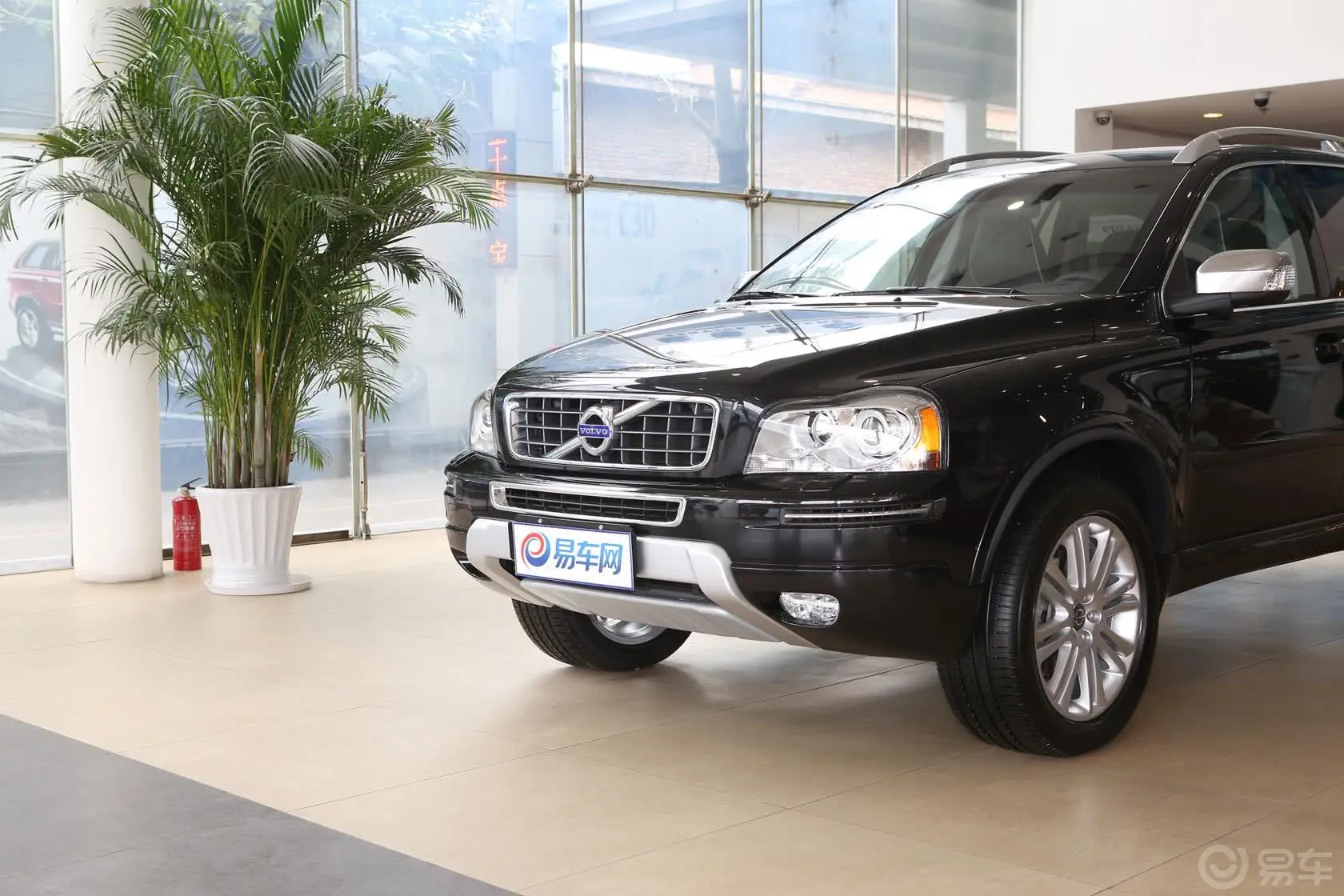 沃尔沃XC902.5T T5 行政版车头局部