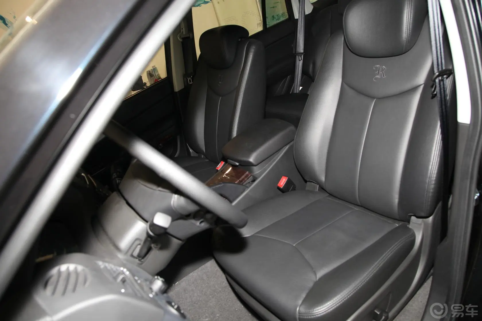 荣威W53.2L 自动 四驱 锐域版驾驶员座椅