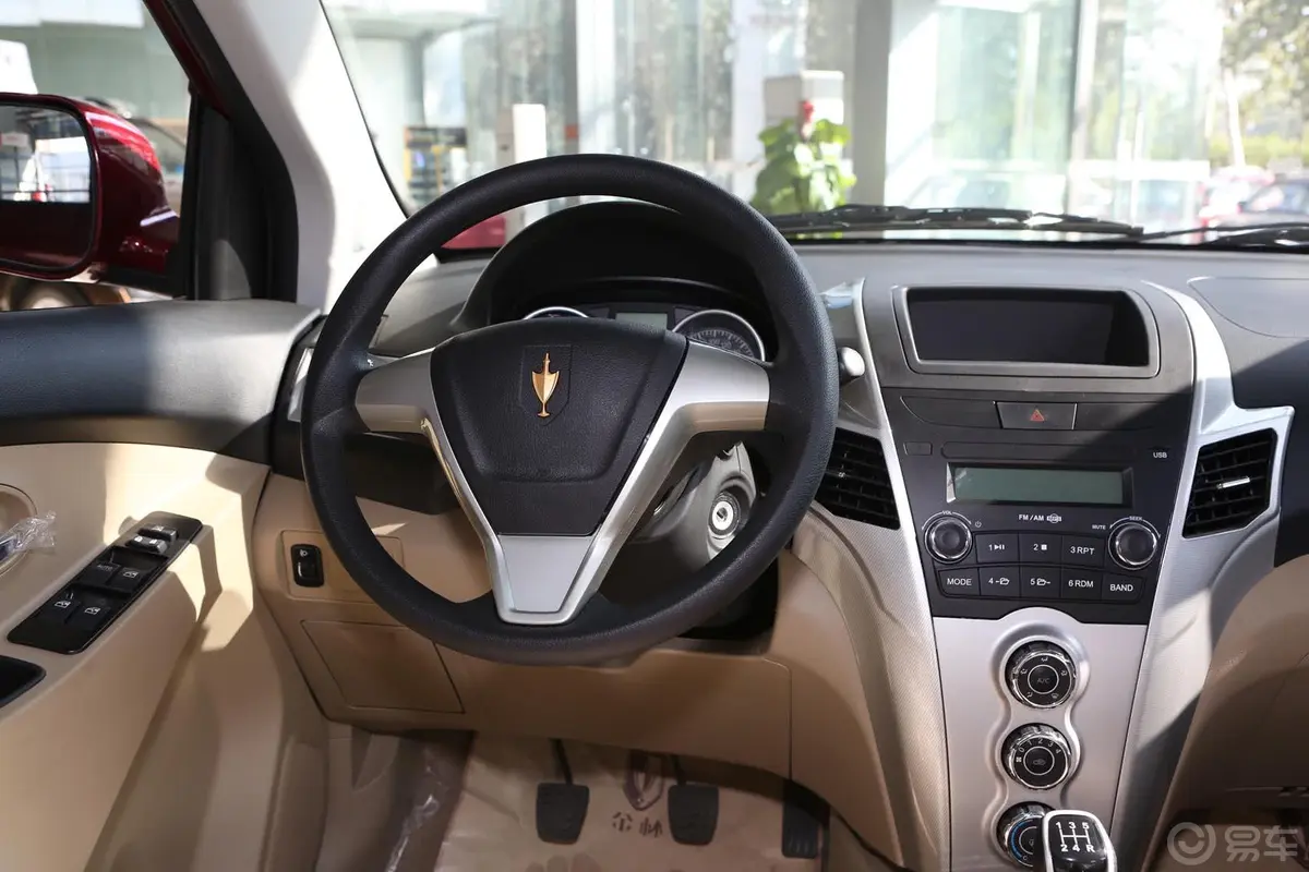 智尚S301.5L 手动 舒适版驾驶位区域