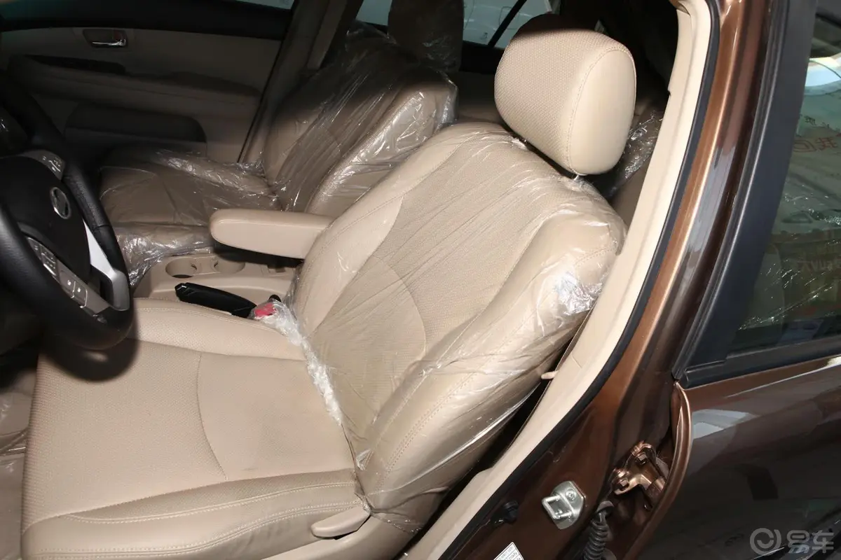 比亚迪S62.4L 手动 精英型 白金版驾驶员座椅