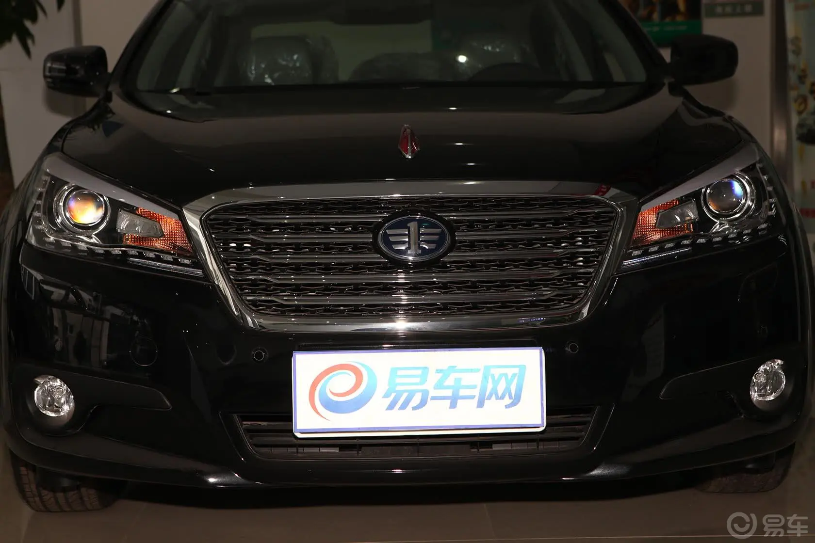 奔腾B902.0L 手动 豪华型外观