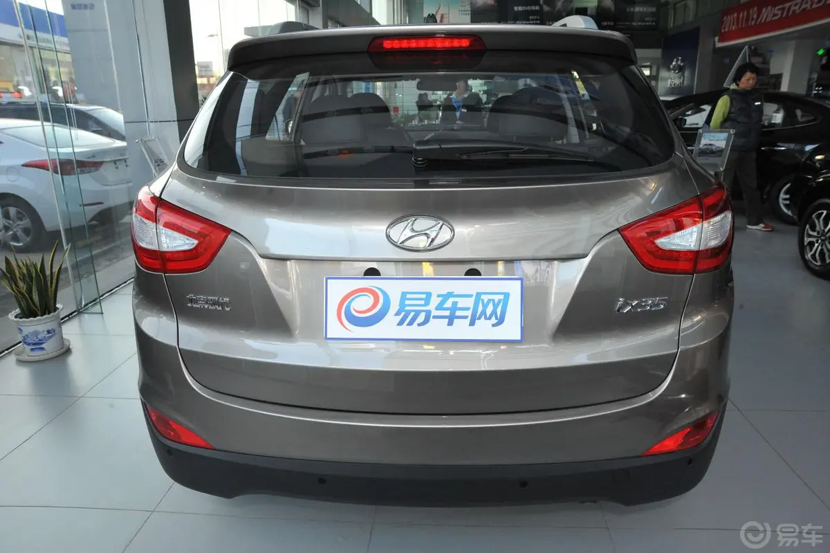 现代ix352.4L GLS 自动 四驱 智能型 国V正后水平