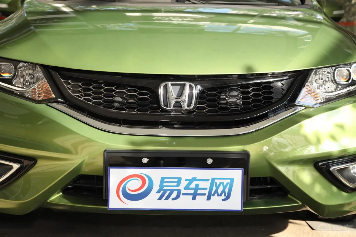 杰德1.8L CVT 豪华型（六座）外观