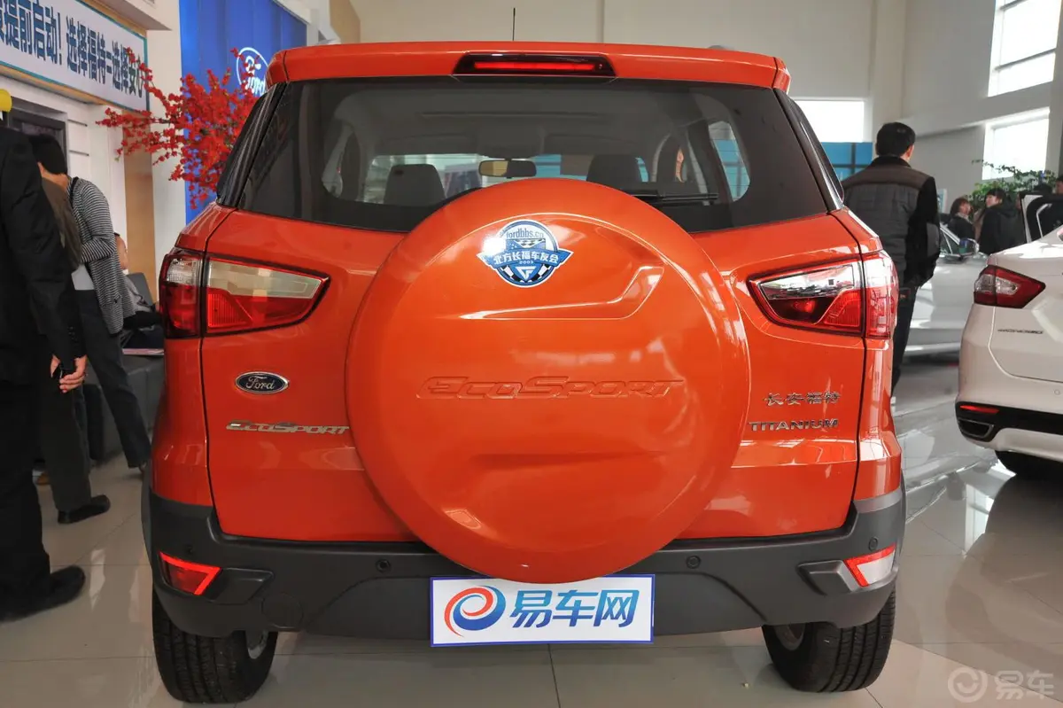 翼搏1.0L GTDi 手动 尊贵型正后水平