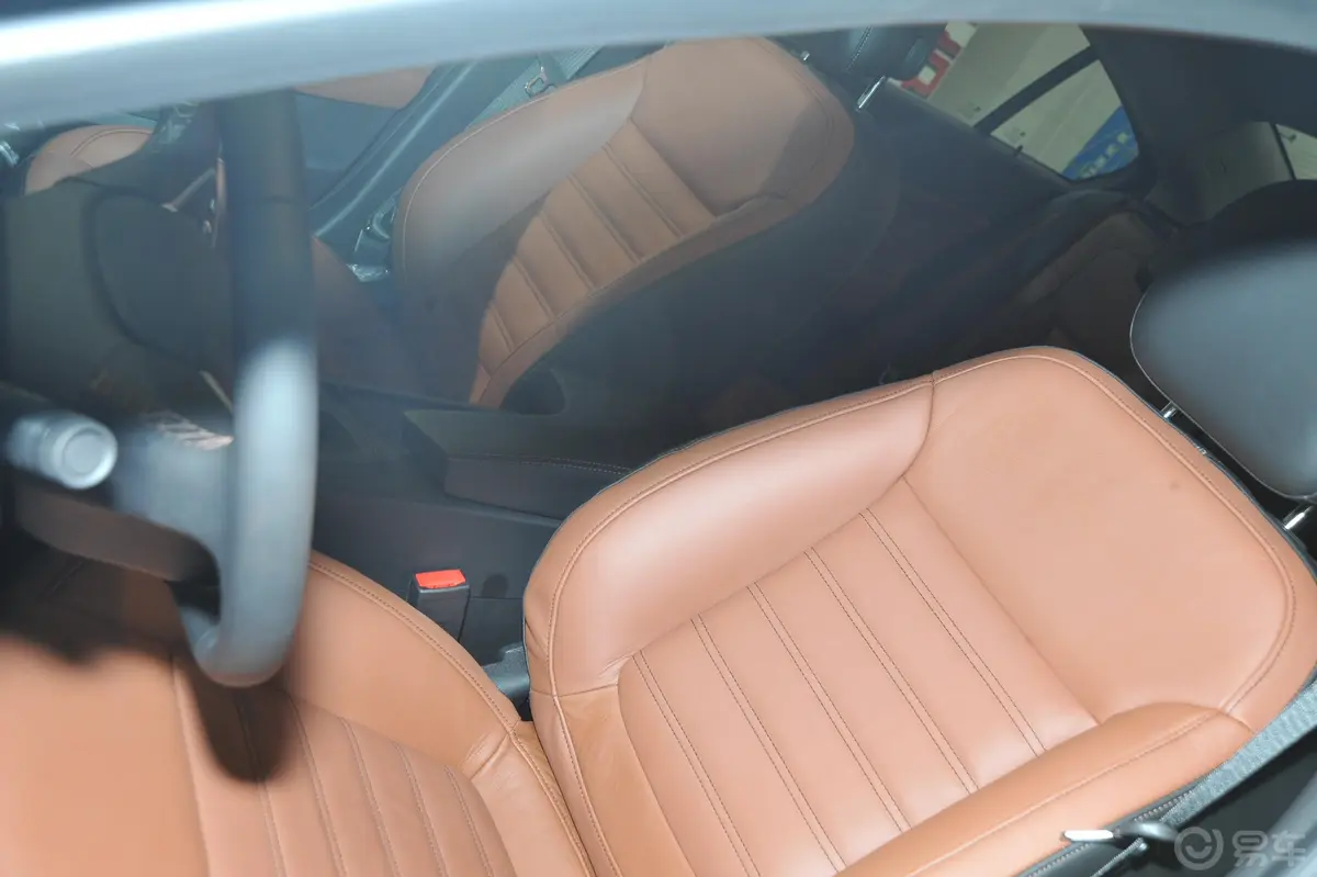 君威GS 2.0T 自动 豪情运动版驾驶员座椅