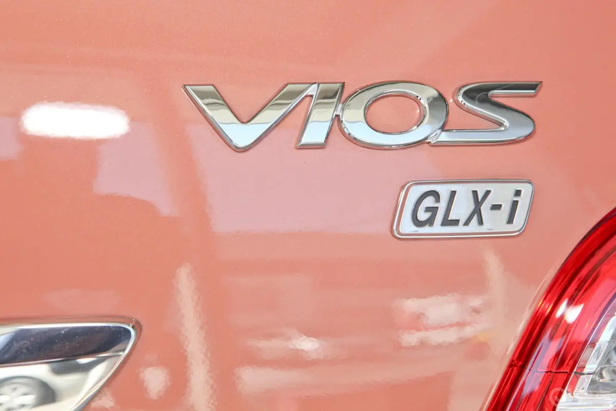 威驰1.6L GL-i 自动 型尚天窗版外观