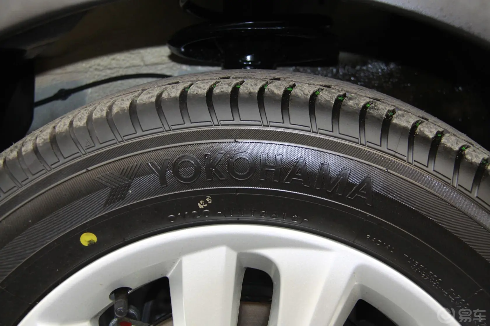 天语 SX4两厢 酷锐版 1.6L 自动20周年3G智能版轮胎规格
