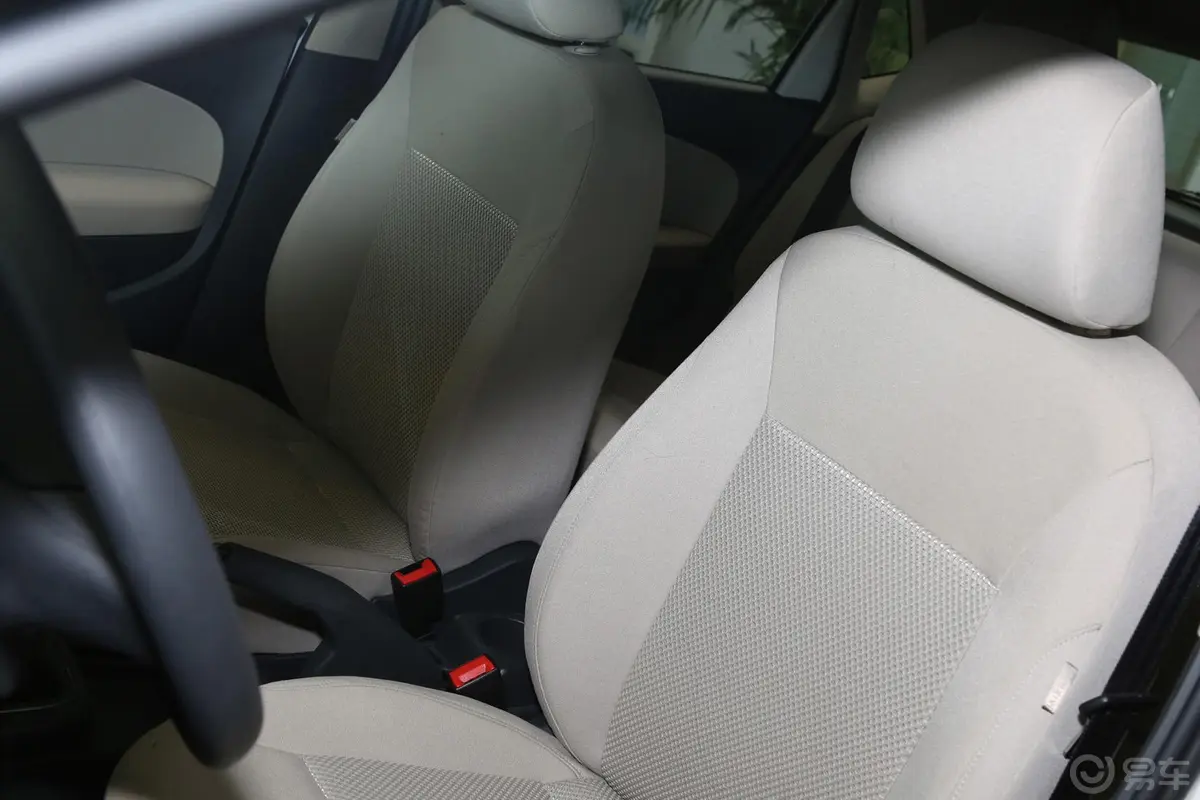 Polo1.4L 手动 舒适版驾驶员座椅