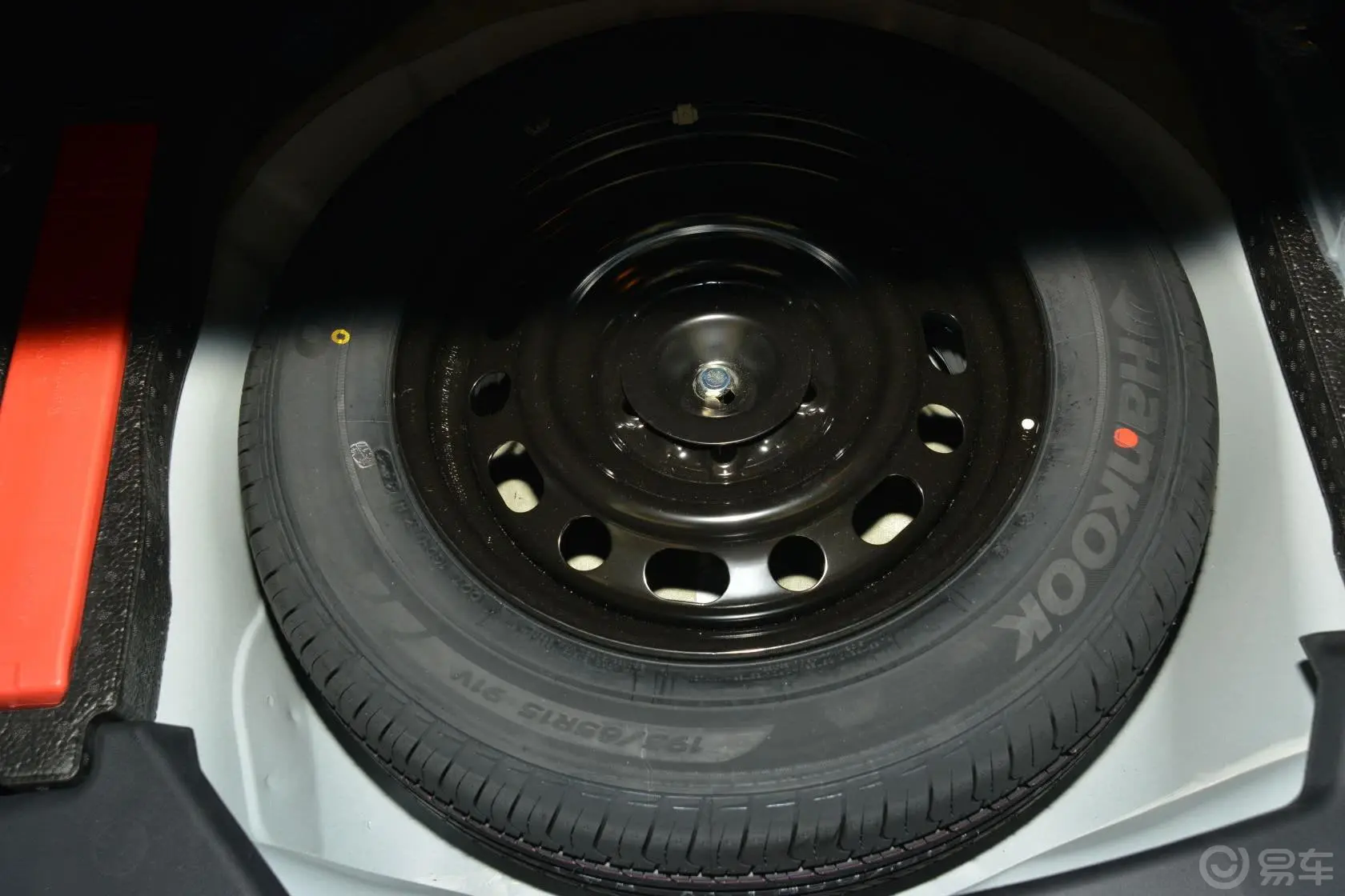 马自达3 星骋两厢 1.6L 自动 精英型备胎