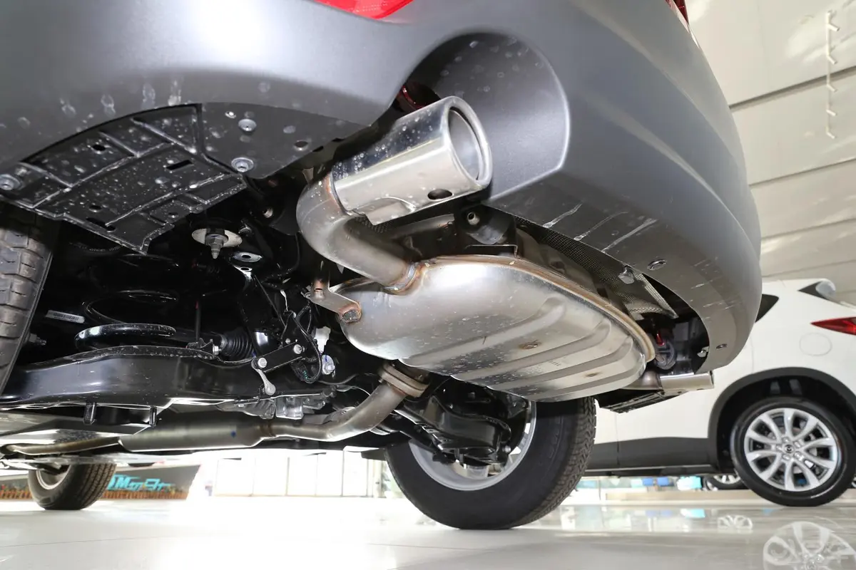 马自达CX-52.0L 自动 两驱 舒适型排气管（排气管装饰罩）