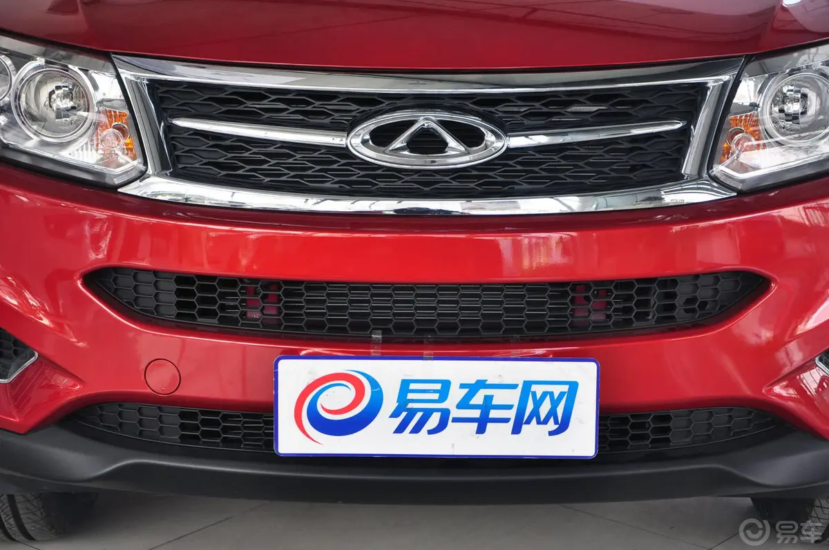 瑞虎52.0VVT CVT 家悦版前格栅侧俯拍