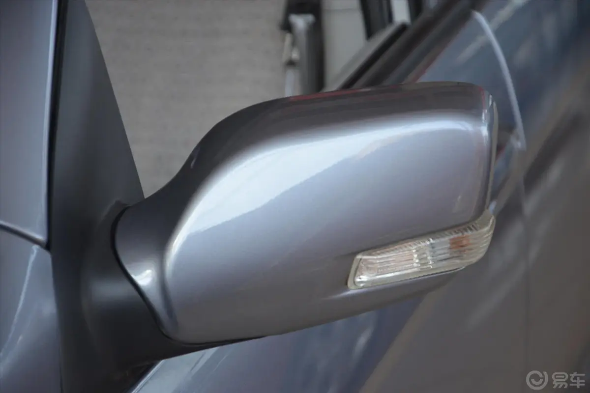 夏利N51.3L 手动 豪华型带气囊后视镜转向灯（前）