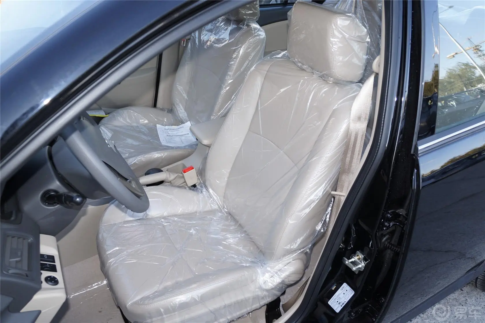 奇瑞E51.5L 手动 卓悦天窗版驾驶员座椅