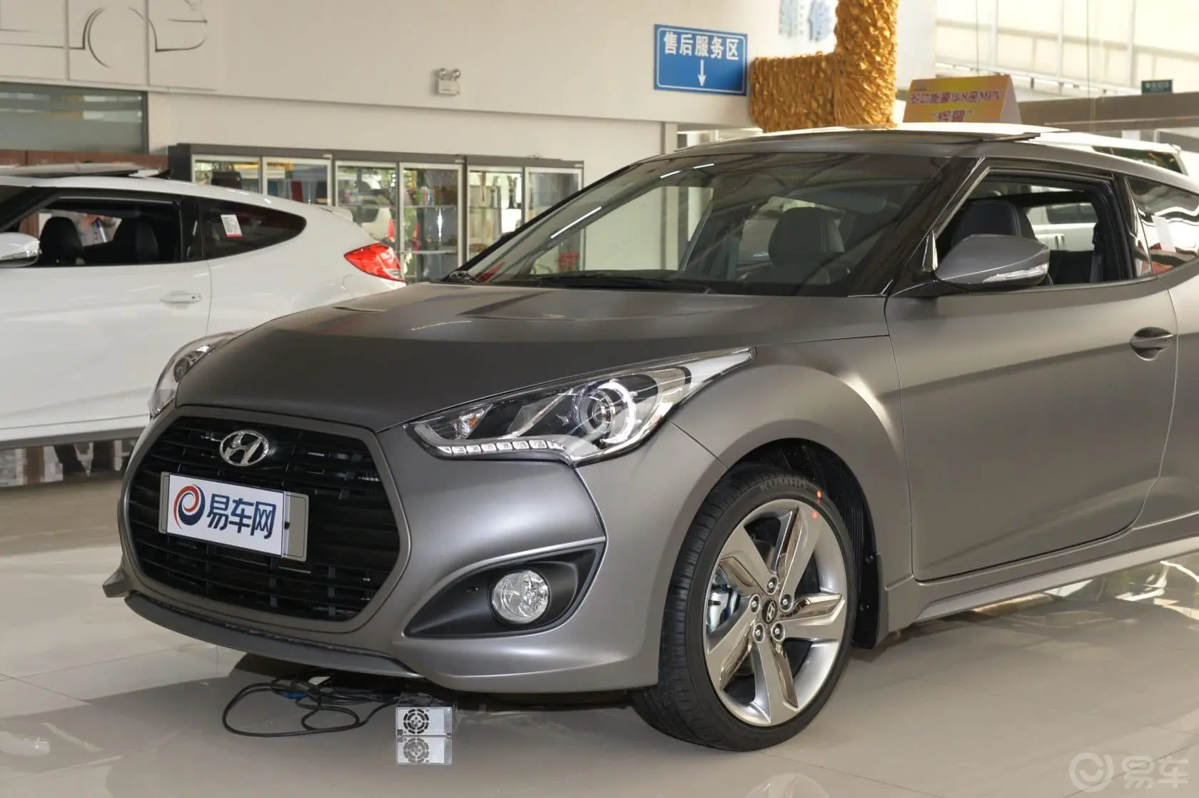 Veloster飞思1.6T 自动 豪华版车头局部