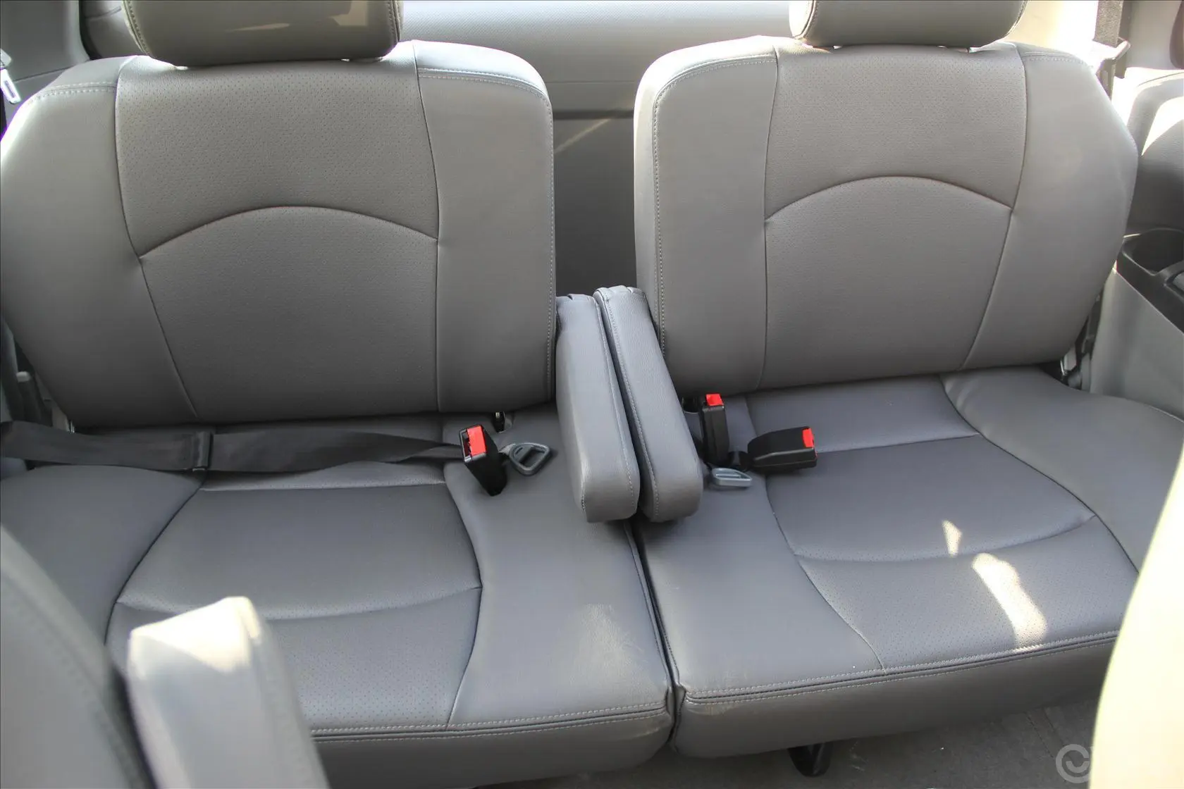菱智M5-Q3 2.0L 手动 7座短轴豪华型后排座椅