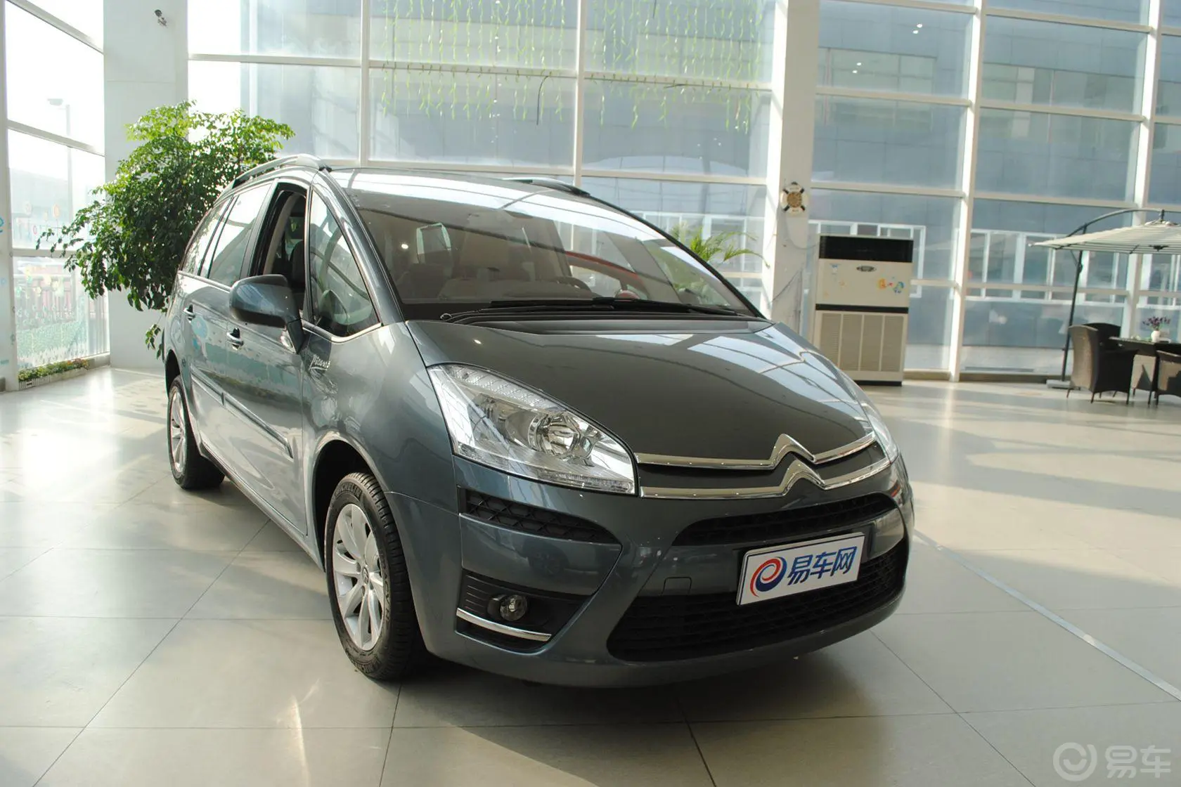 C4 PICASSO2.0i 16V  豪华版 7座排气管（排气管装饰罩）