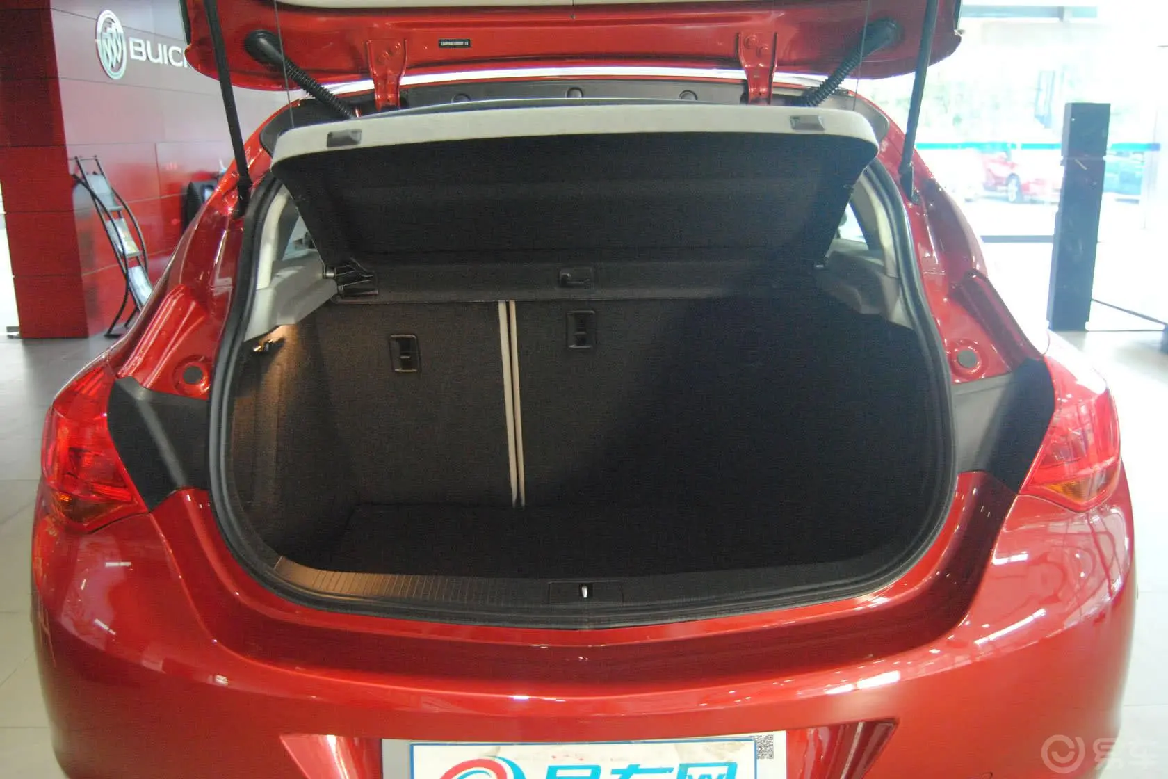 英朗XT 1.6L 自动 舒适版行李箱空间