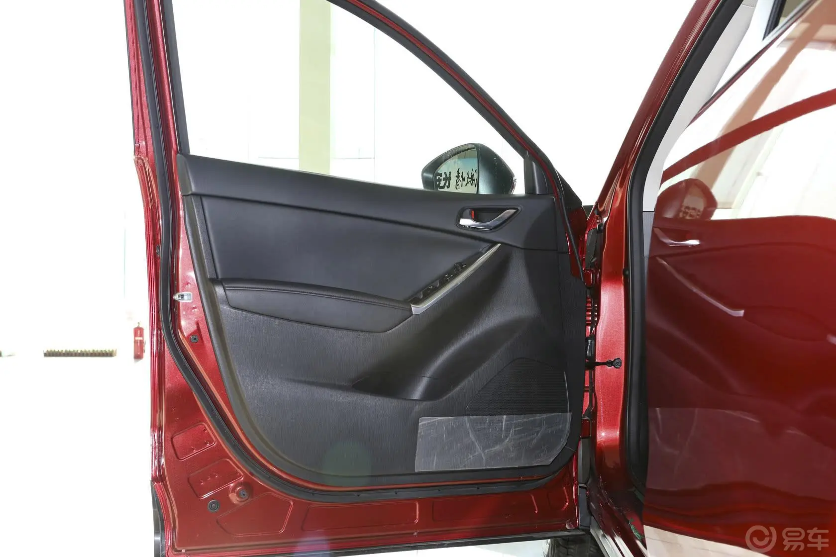 马自达CX-52.0L 自动 四驱 尊贵型驾驶员侧车门内门板