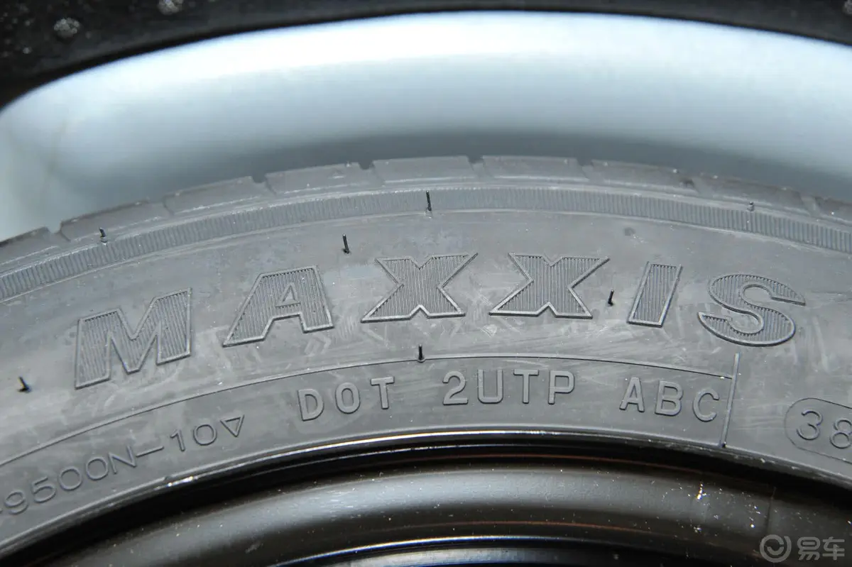 福克斯两厢 1.6L 自动 风尚型备胎品牌