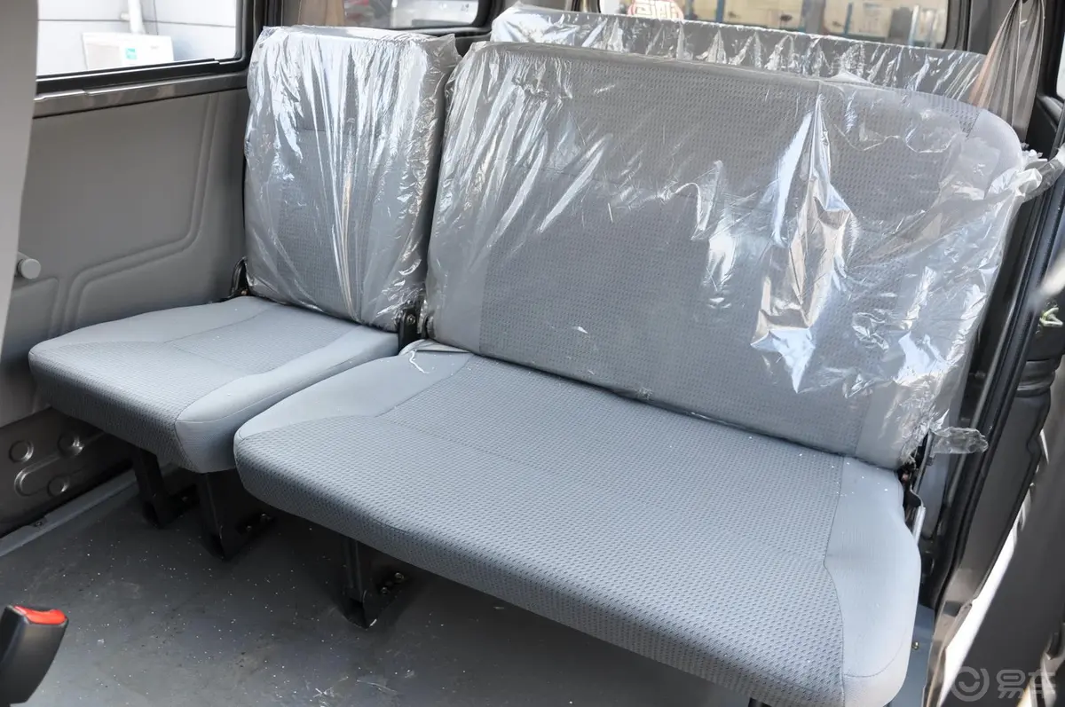 福瑞达CH6390T2 舒适型 EC后排座椅