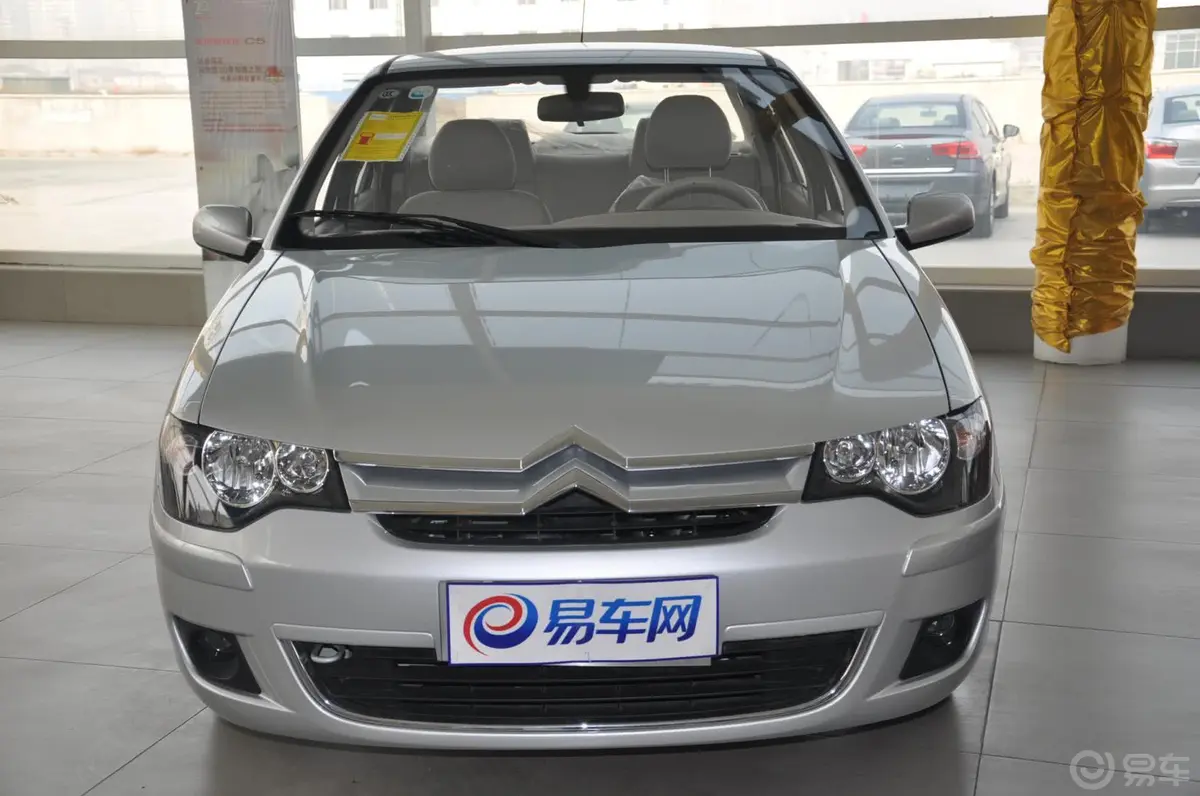 爱丽舍经典 三厢 1.6L 手动 科技型正前水平