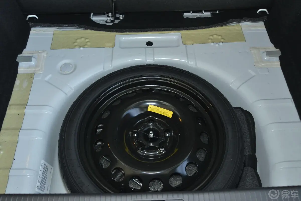 英朗XT 1.6L 自动 时尚型 Alcantara版备胎