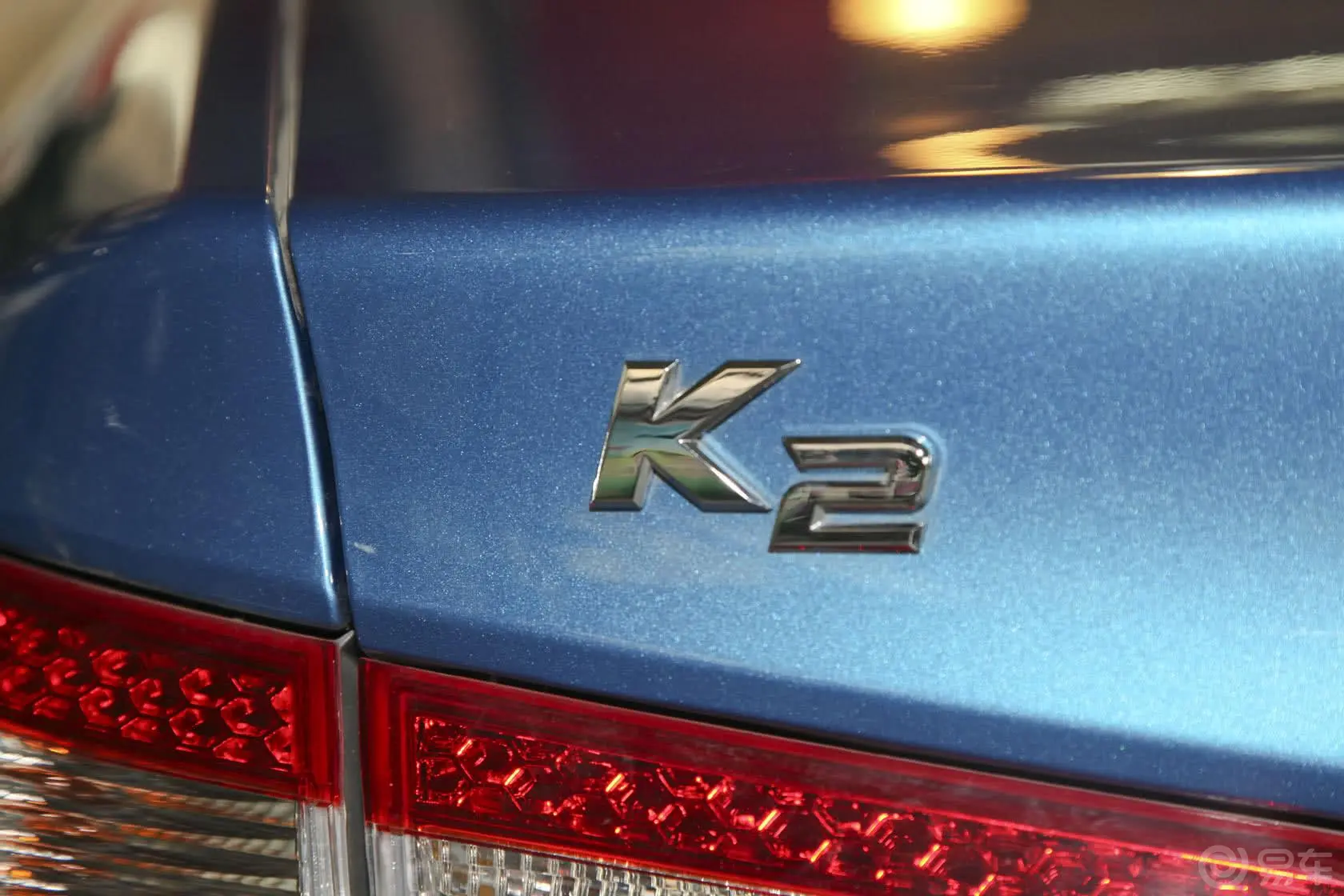 起亚K2三厢 1.4L 手动 GLS 纪念版尾标