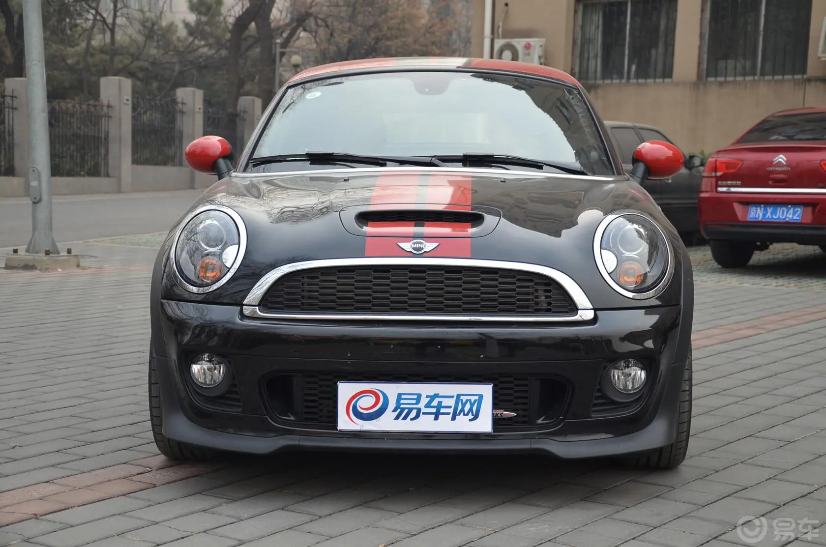 MINI JCW COUPE1.6T JCW正前水平