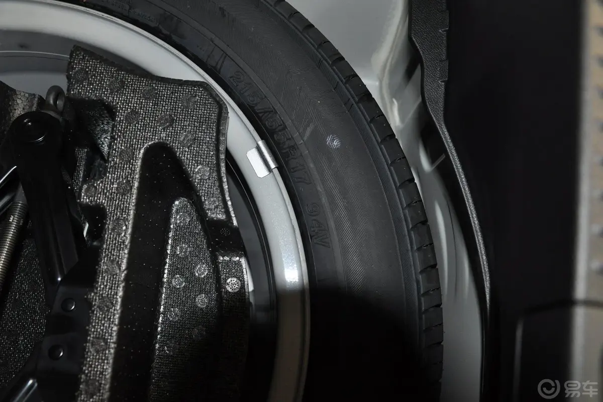 凯泽西2.4L 自动 两驱 标准版备胎规格