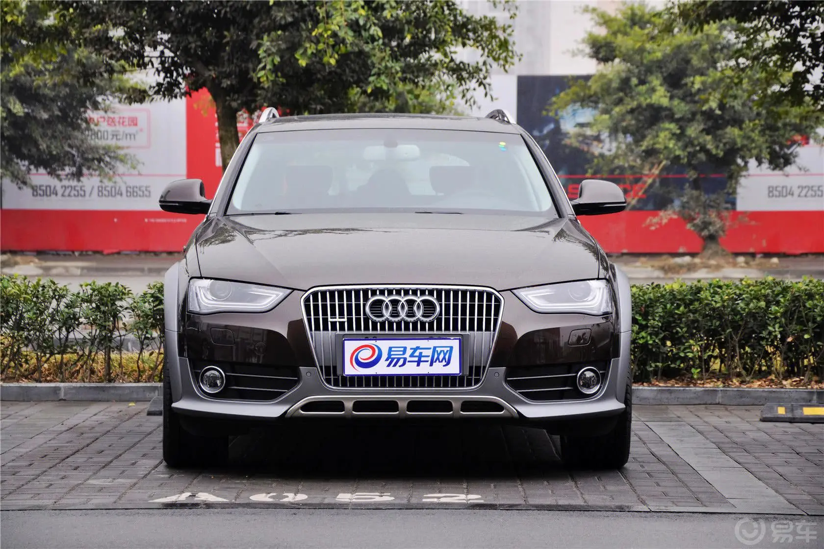 奥迪A4(进口)40TFSI allroad quattro正前水平