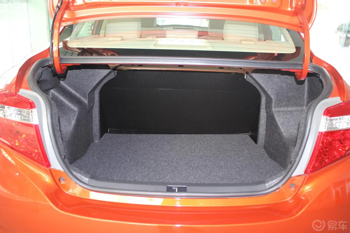 威驰1.5L 手动 智尚版行李箱空间