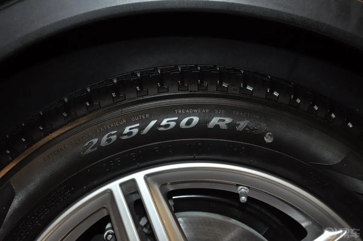 CayenneCayenne Platinum Edition 3.0T轮胎规格