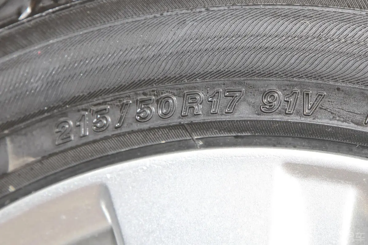 杰德1.8L 5AT 舒适型（五座）轮胎规格