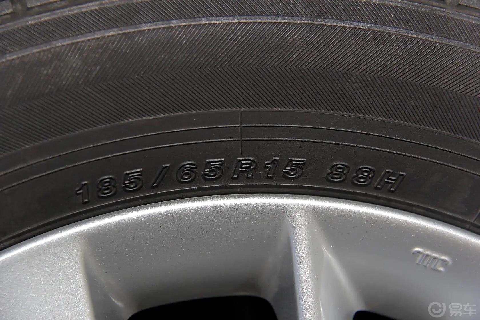 阳光1.5XV CVT 尊贵版轮胎规格