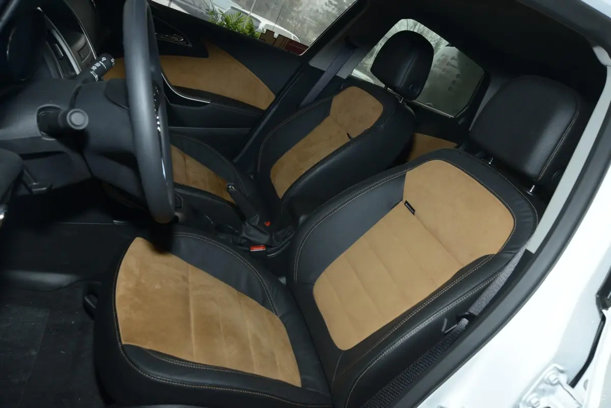 英朗XT 1.6L 自动 时尚型驾驶员座椅