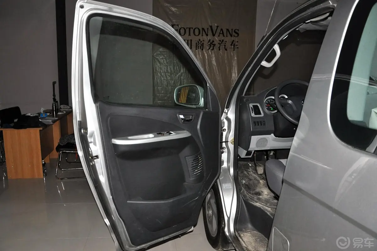 风景G5财富快车 2.0L 手动 舒适版 汽油 长轴驾驶员侧车门内门板