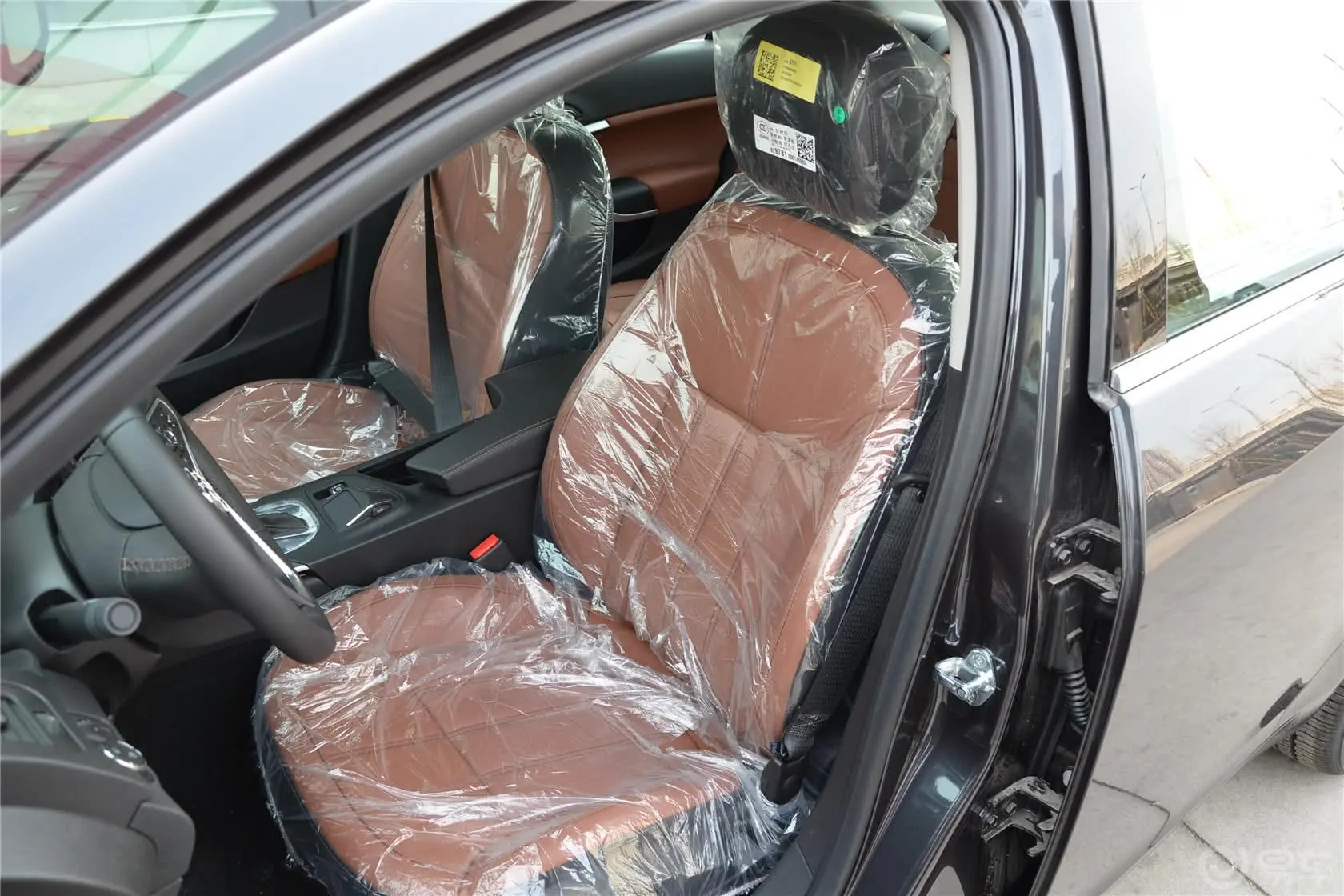 君威2.4L 自动 豪华时尚型驾驶员座椅