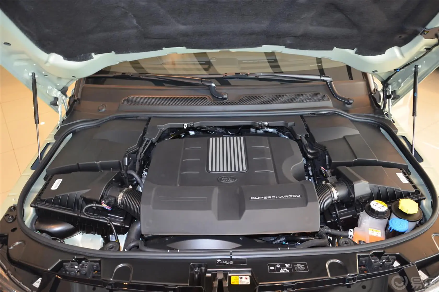 发现第四代 3.0 V6 SC HSE Luxury 汽油版发动机