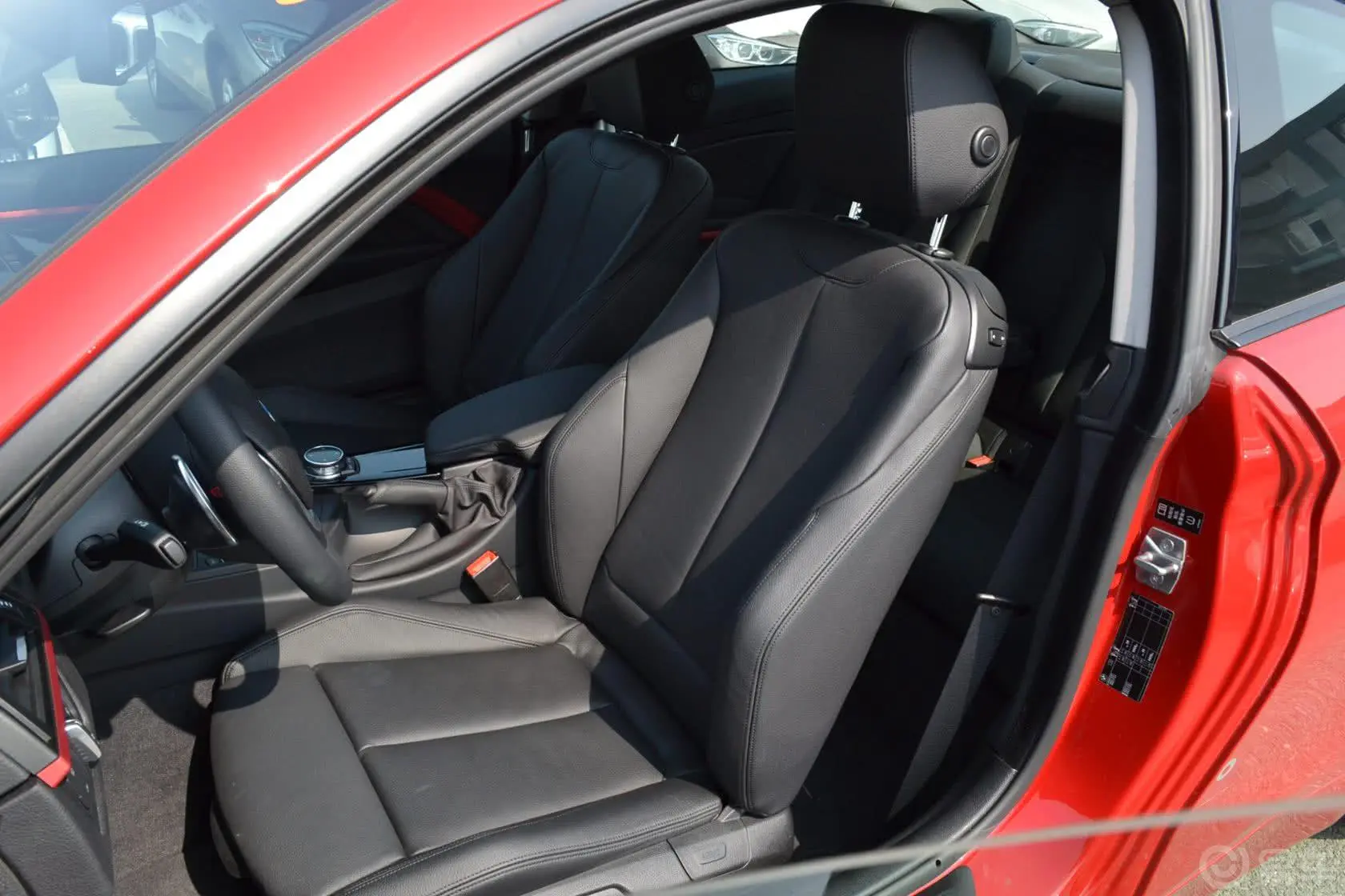 宝马4系双门轿跑车 428i 运动设计套装驾驶员座椅