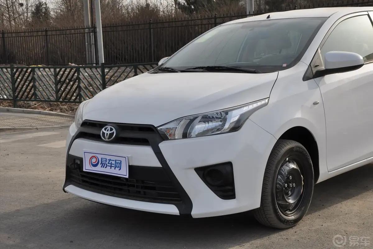 YARiS L 致炫1.3L 手动 魅动版车头局部