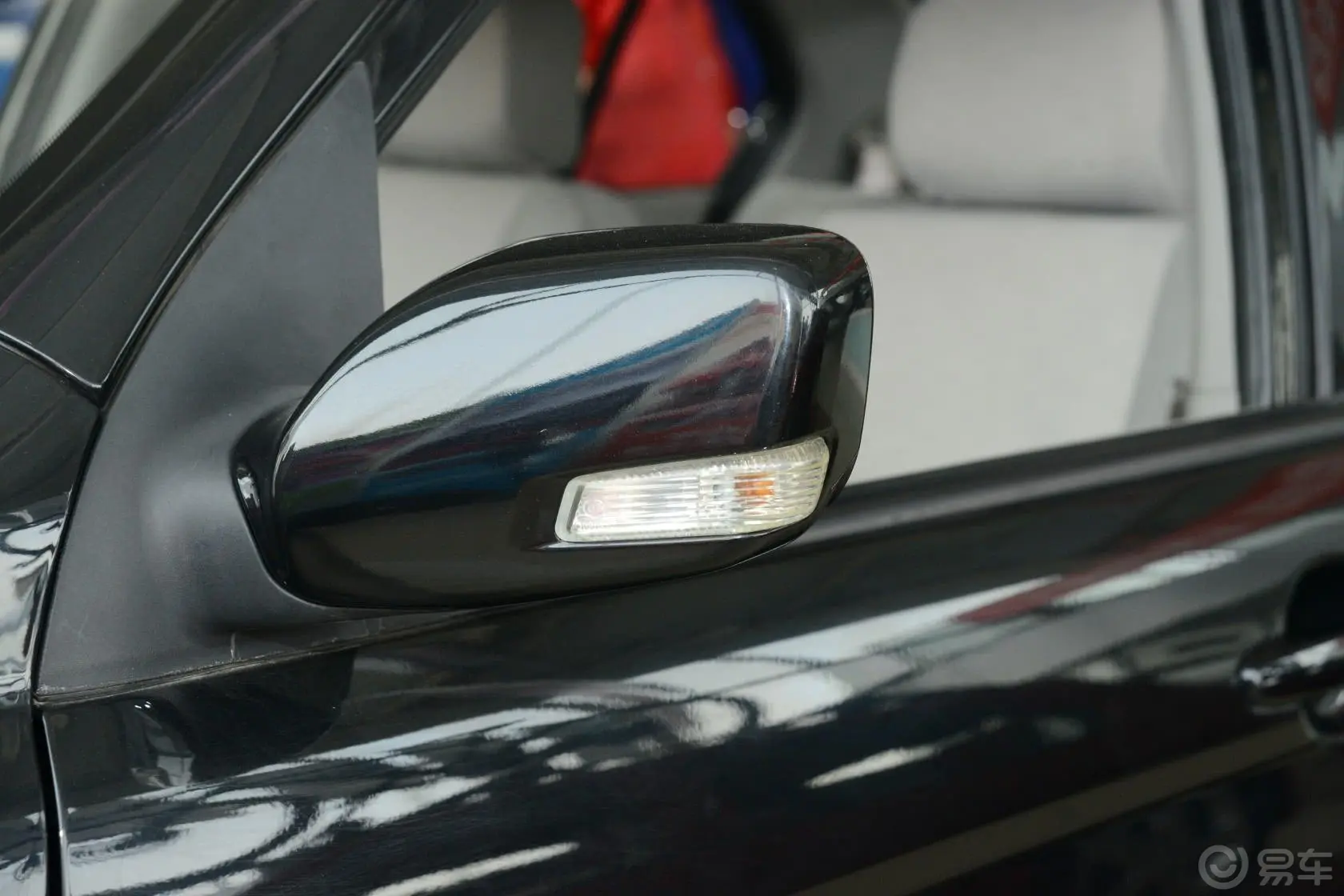 夏利N51.3L 手动 豪华型后视镜转向灯（前）