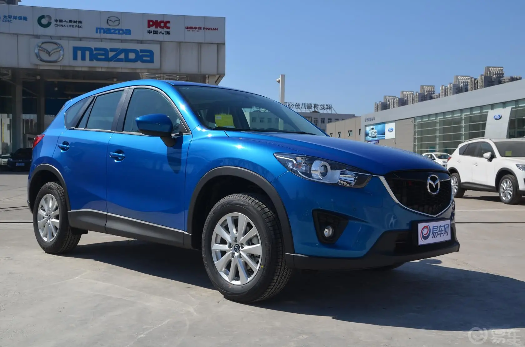 马自达CX-52.0L 自动 两驱 都市型侧前45度车头向右水平