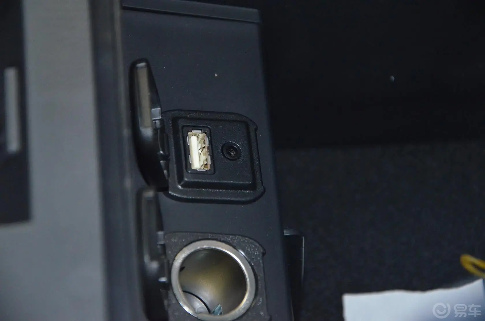 马自达CX-52.0L 自动 两驱 都市型USB接口