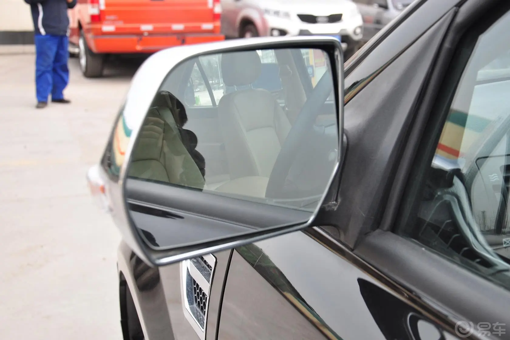 卡威W12.0L 手动 两驱 豪华型后视镜镜面（后）