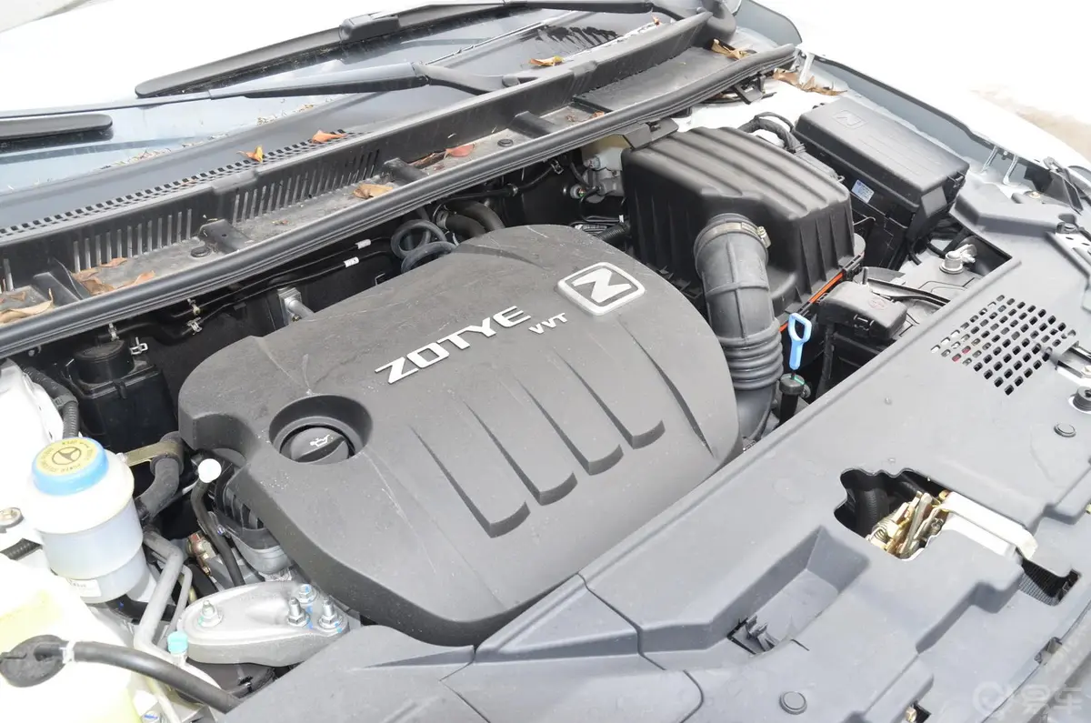 众泰Z3001.6L 都市版 自动 豪华型发动机