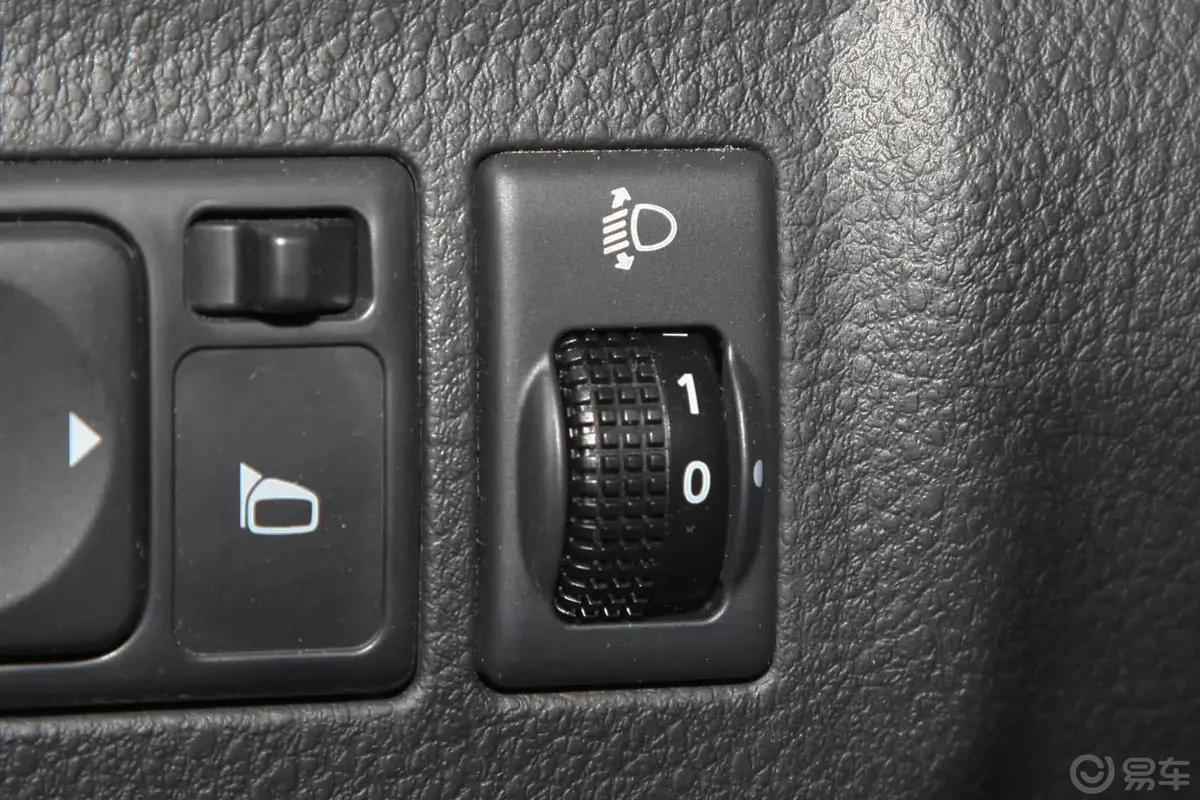 骊威1.6XV CVT 豪华版 劲锐内饰