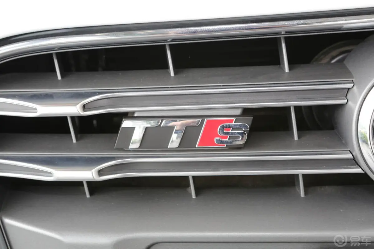 奥迪TTTTS Coupe 2.0TFSI quattro外观