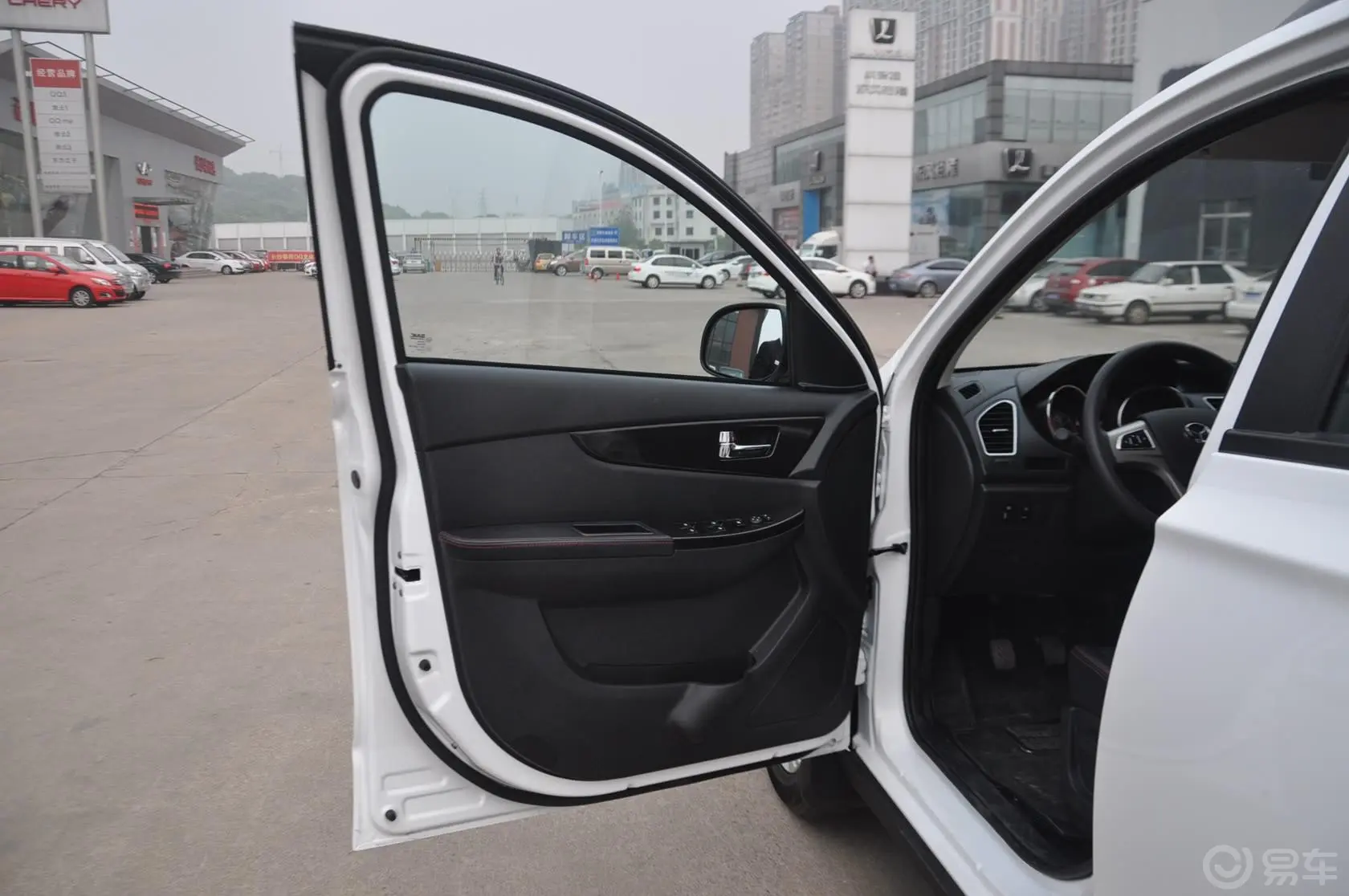 幻速S21.5L 手动 舒适型 国IV驾驶员侧车门内门板