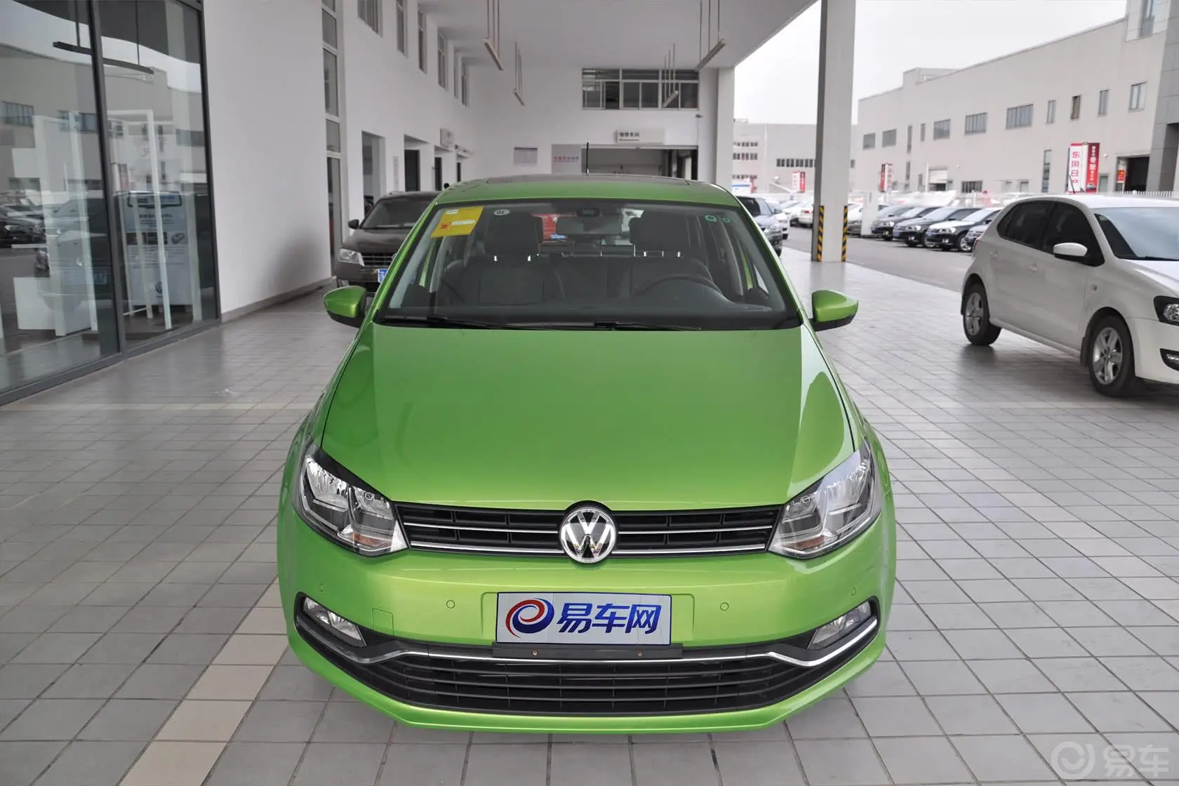 Polo1.6L 自动 豪华版正前水平