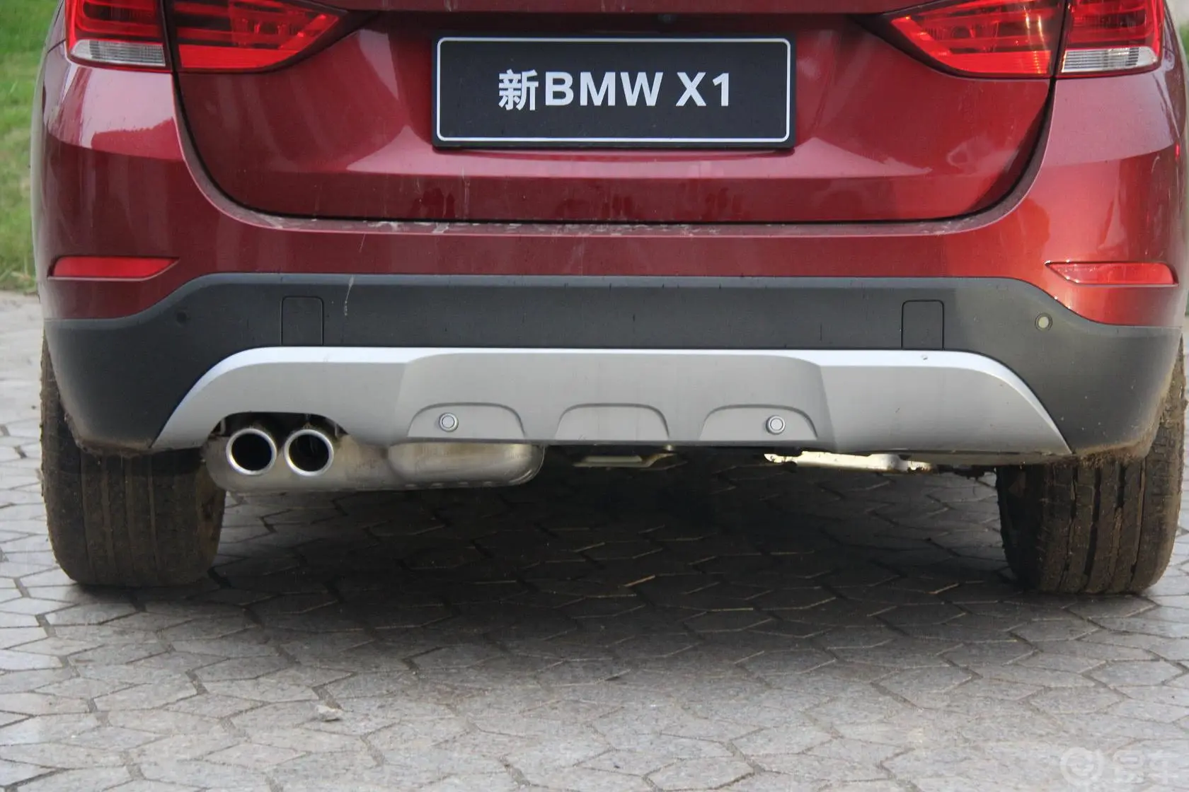 宝马X1xDrive20i X设计套装排气管（排气管装饰罩）